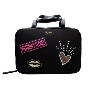 VICTORIA’S SECRET Jetsetter Hanging Cosmetic Case.